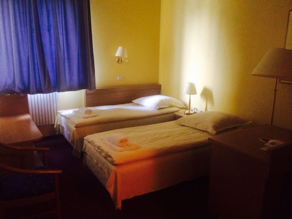 Hotel Rezydencja Parkowa Varšava Pokoj fotografie
